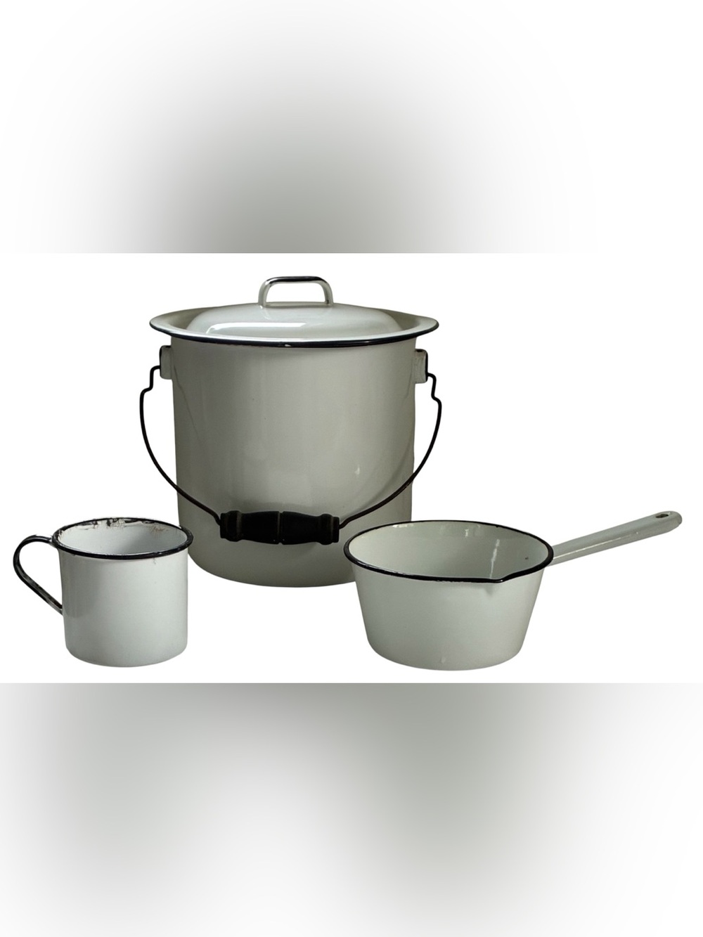 VINTAGE WHITE ENAMELWARE BUNDLE SAUCE PAN POT MUG CAMPING CHEFMATE DECORATIVE